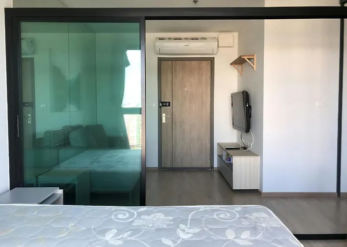 Ideo O2 Bts Bangna Apartment